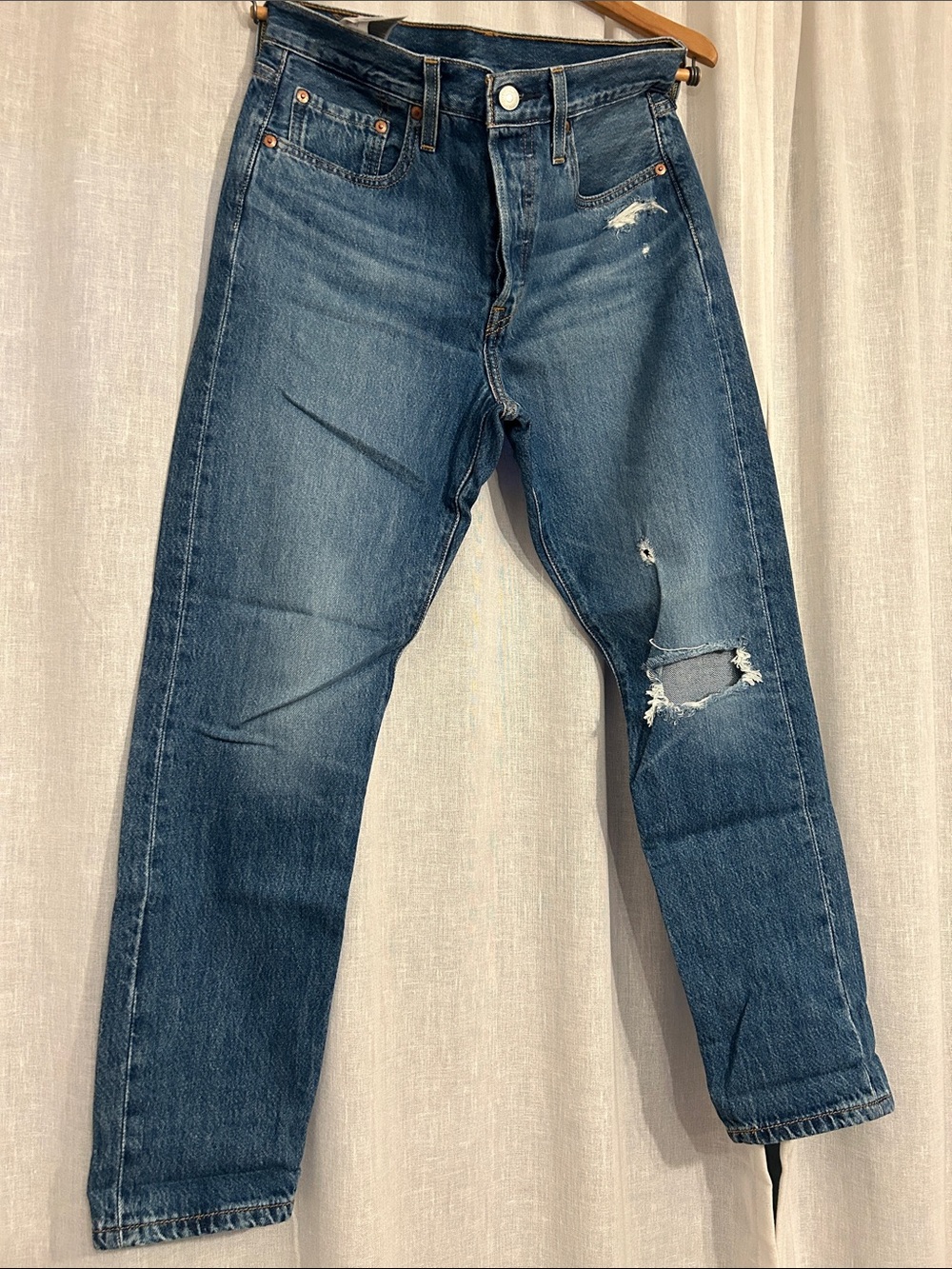 Levi's Boyfriend Jeans - Dark Blue with Distressed Knee